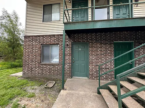 1200 E East St Photo 1