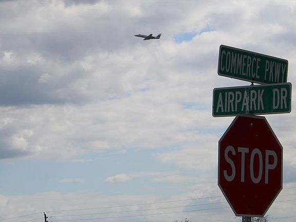 4th image of 28200 Airpark Dr