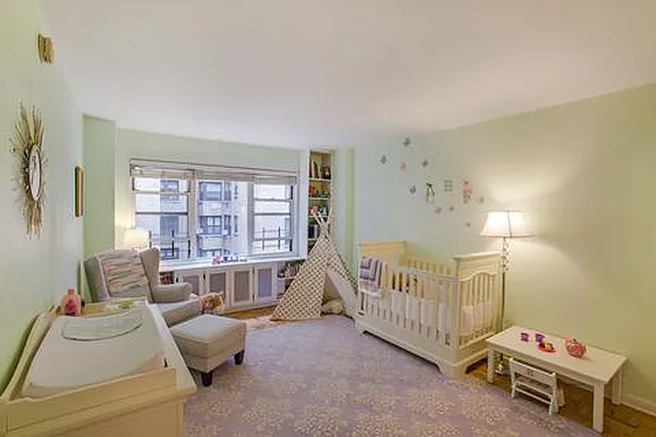 Sold by Real Direct | media 5