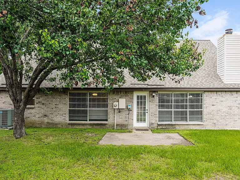 3542 Lindenfield Dr — Photo 19