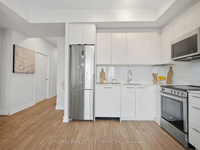 215 Veterans Dr #901 — Photo 12