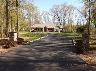 806 Acorn Ln, Neshanic Station, NJ 08853