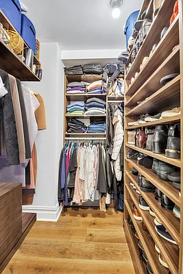 Sold by Compass | media 2