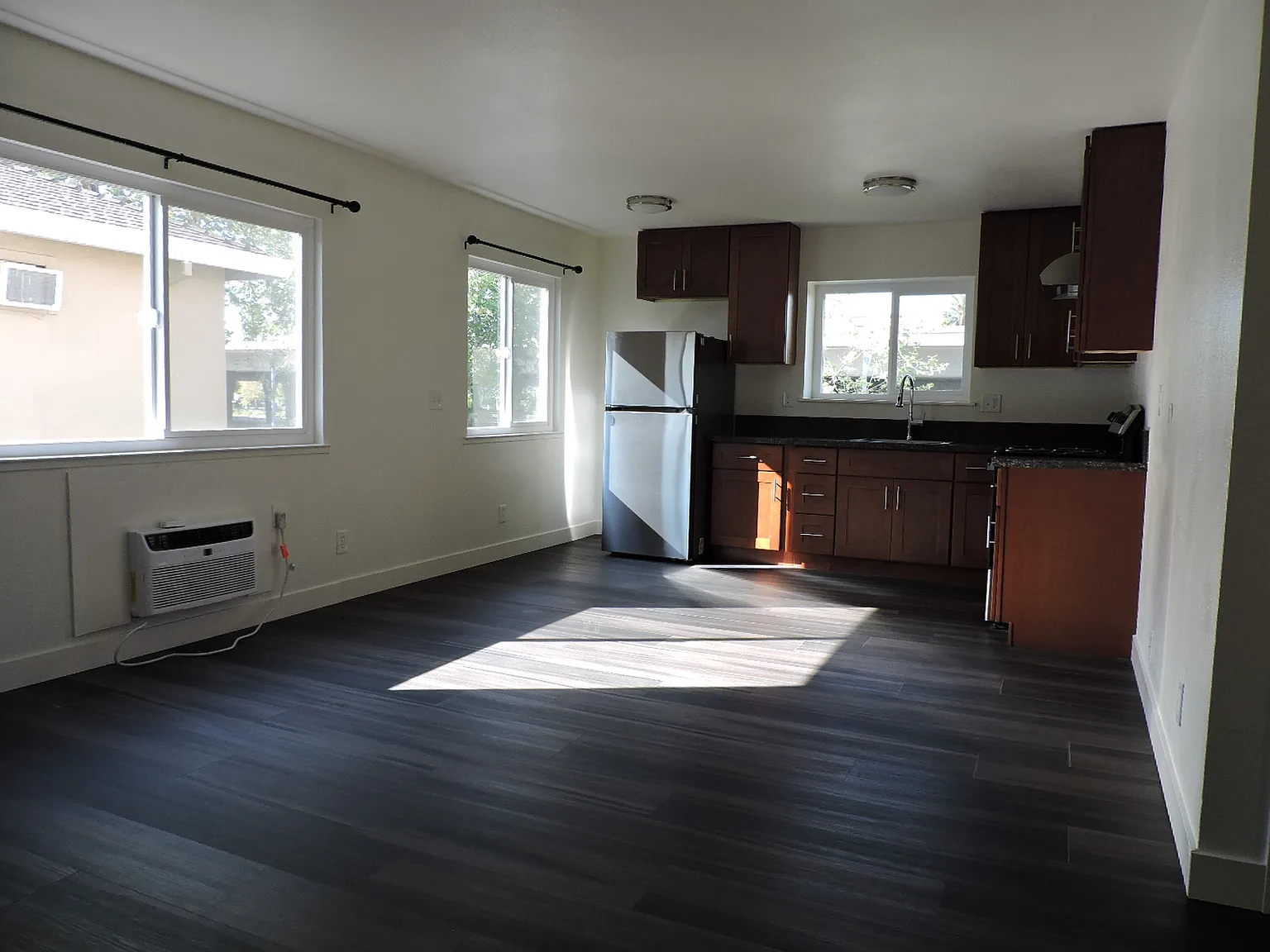 1 bed, 650 sqft, $1,495 — Photo 2
