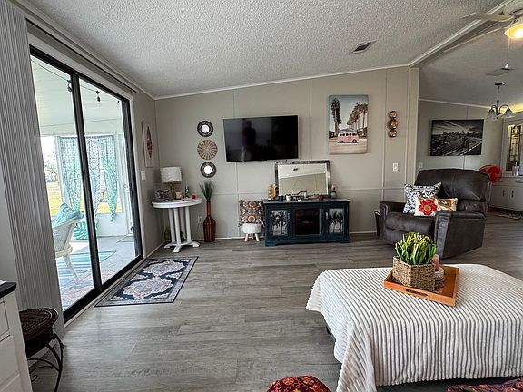 4th image of 3830 Boardwalk Pl #1505