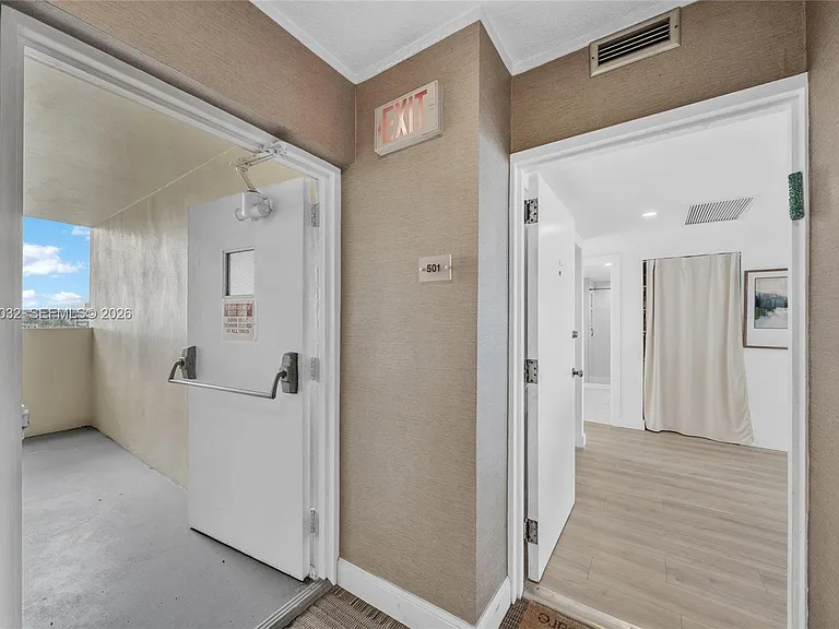 11111 Biscayne Blvd #5A — Photo 18