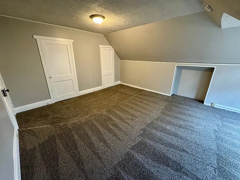 111 S Ohio Street (Full Service) — Photo 51