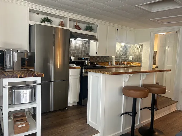 2458 Santa Ana Ave #C — Photo 9