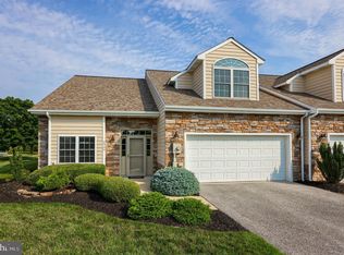 2900 Halstead Ln, York, PA 17404