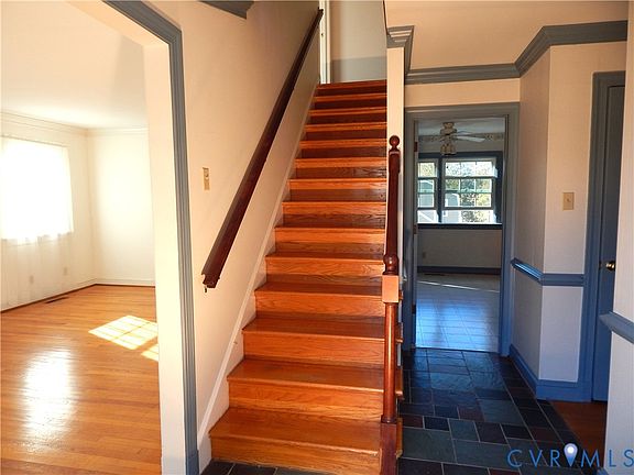 2nd image of 2224 Lancashire Dr