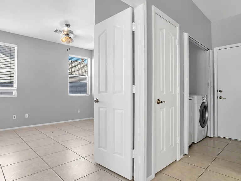 251 Ventana Village Ln — Photo 26
