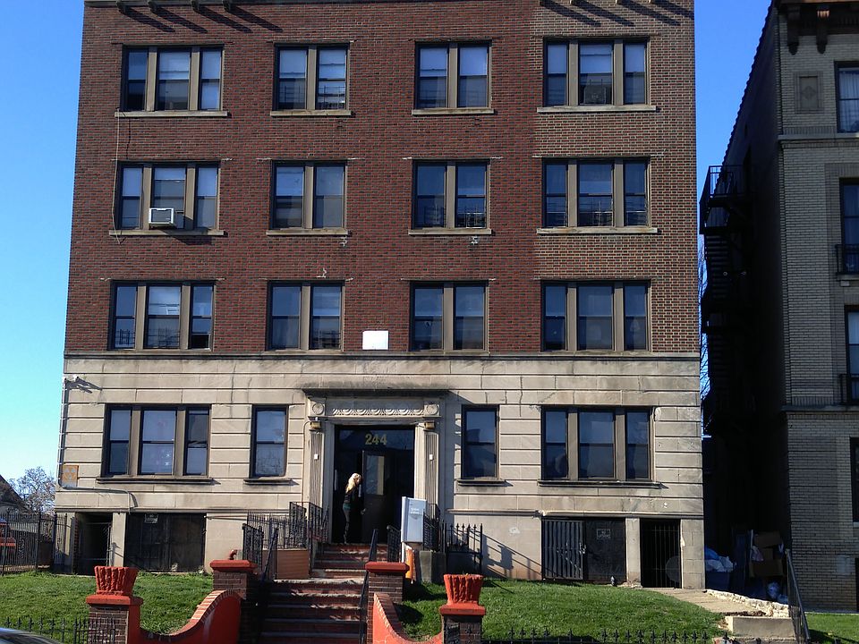 1st image of 244 Roseville Ave APT 302