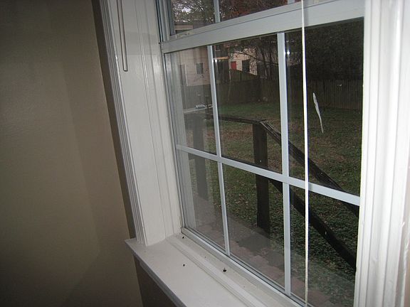 2 Bedroom Duplex Rental-2816 Hammond