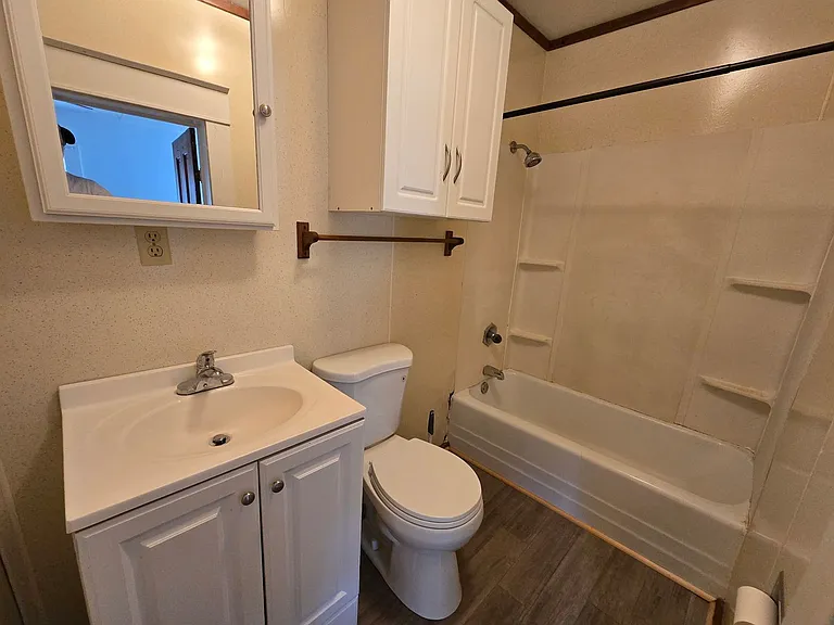 2221 Western Ave — Photo 7