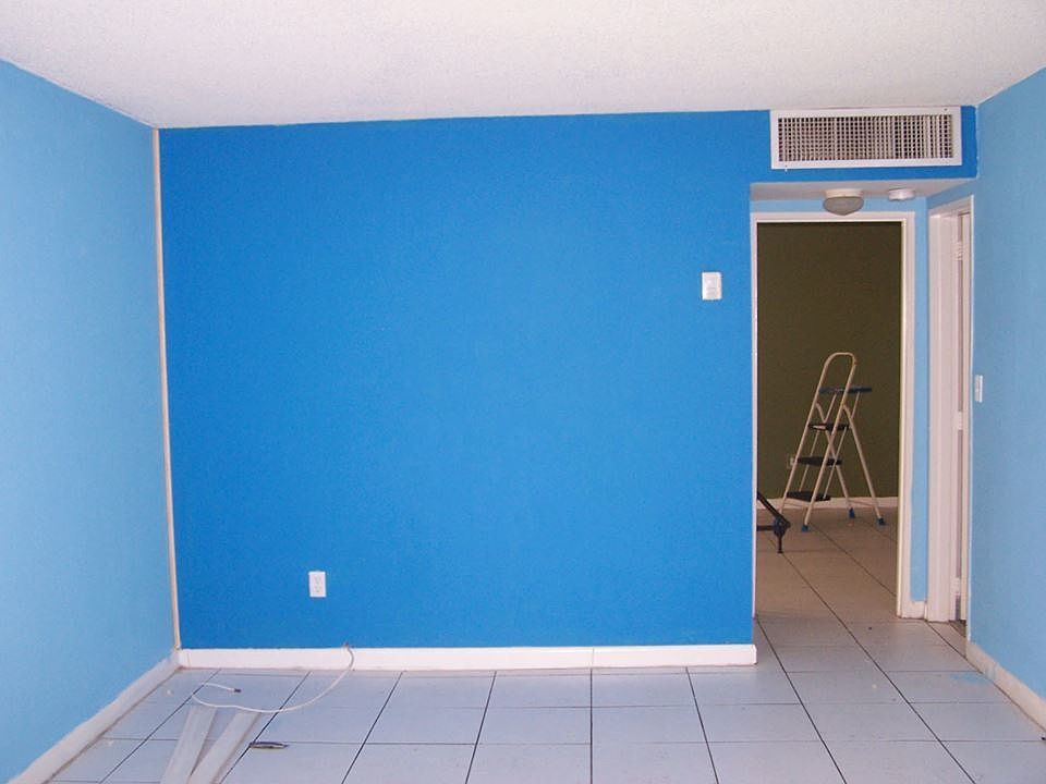 1st image of 4230 NW 79th Ave APT 1F
