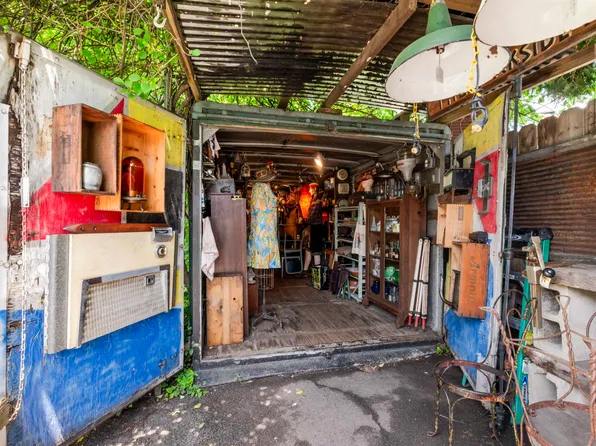 149 Pacific Avenue image 31 of 50