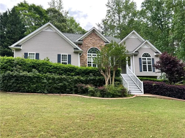222 Riverstone Dr, Hiram, GA 30141