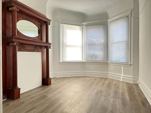 2nd image of 1031 Greenwich St #4
