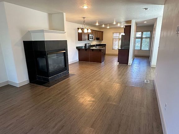 3rd image of 4542 S Lake Springs Ln