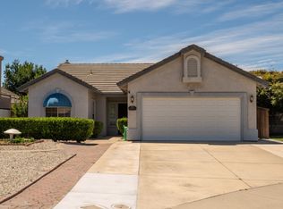 909 Sequoia Ct, Lodi, CA 95242