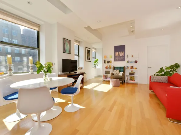 99 John Street 2504 image 1 of 19