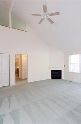 4th image of 5 Westminster Dr