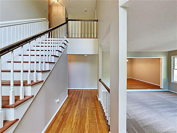 3rd image of 2305 Century Oaks Ln