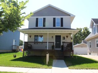 721 H Ave NW, Cedar Rapids, IA 52405