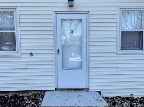 576 High St NE Unit 2, Canal Fulton, OH 44614