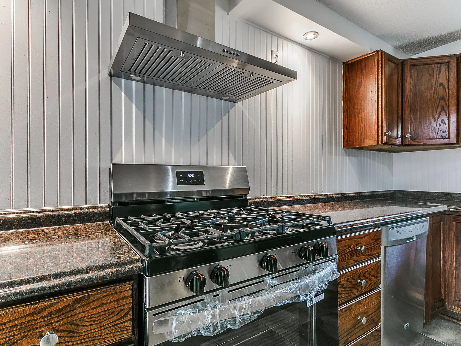 4 bed, 1179 sqft, $1,595 — Photo 4