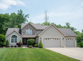 1399 Victory Hill Ln, Austintown, OH 44515