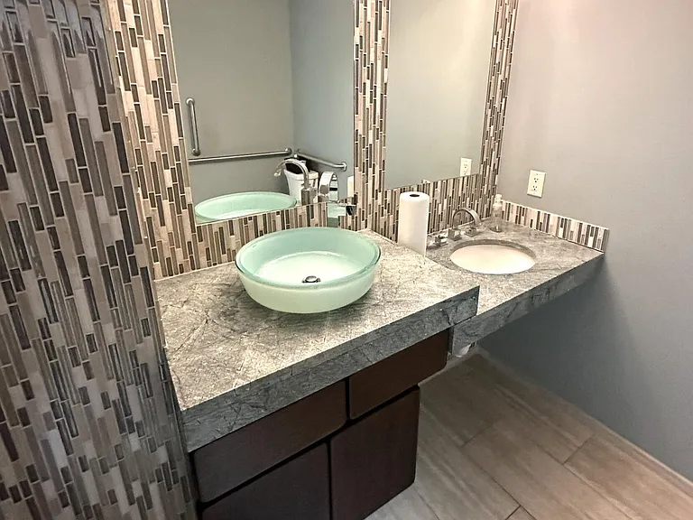 523 S Main St #1 — Photo 16