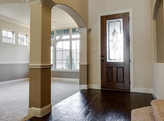 3rd image of 1105 Brooke Ct