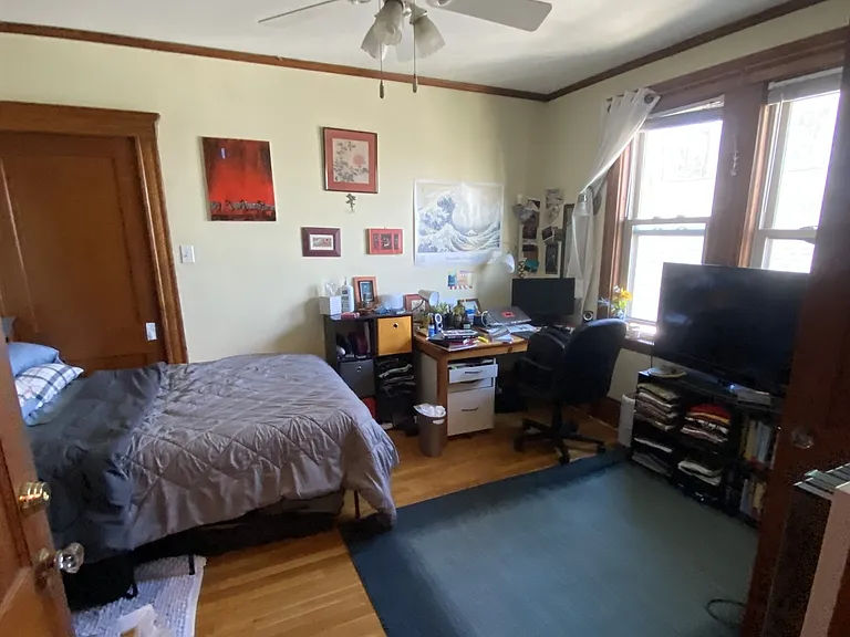 29-33 Iroquois St #1 — Photo 7