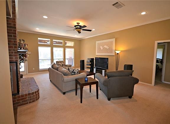 2nd image of 111 Bremen Dr