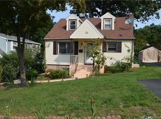 10 Fairview Pl, Suffern, NY 10901