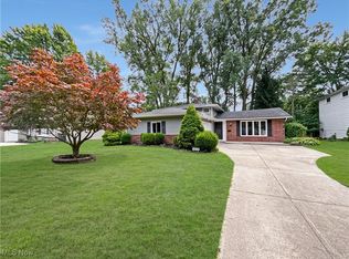 28159 Wisteria Dr, North Olmsted, OH 44070