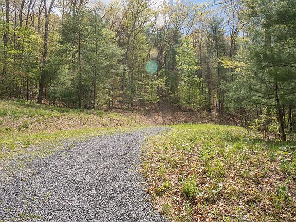 2nd image of 530 Sugar Creek Holw