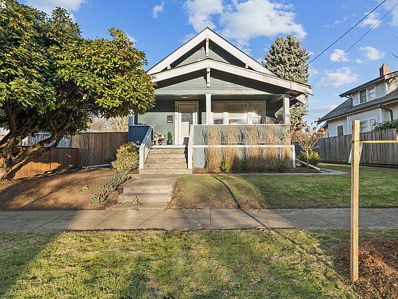 2nd image of 9941 N Willamette Blvd