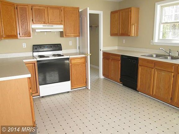 2nd image of 47955 Piney Orchard St