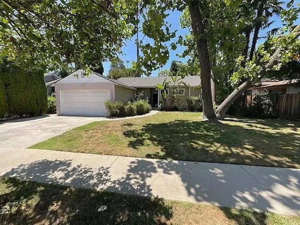15022 Haynes St, Van Nuys, CA 91411