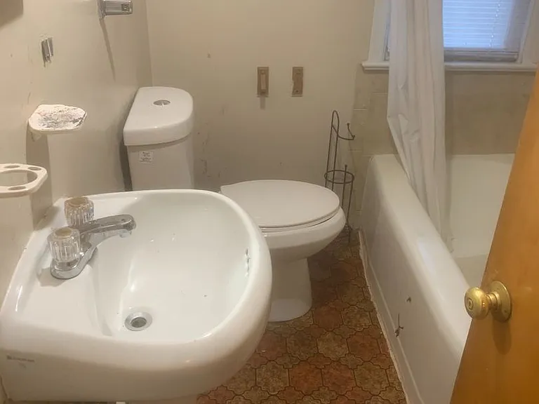268 Weber Ave — Photo 1