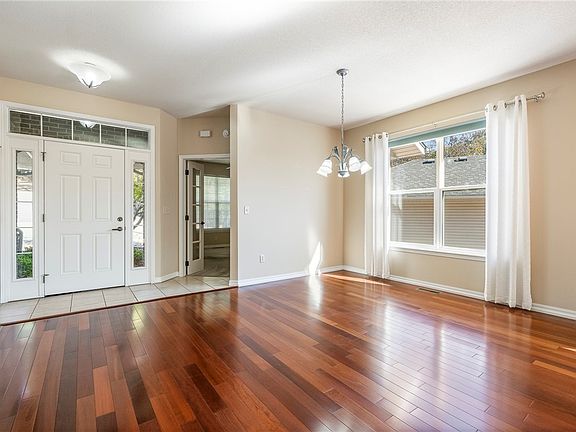 3rd image of 6 Norwood Pl
