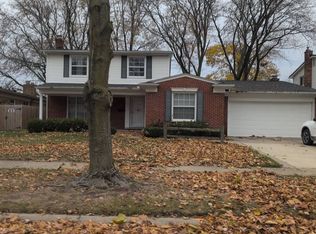 11354 Meadowbrook Dr, Warren, MI 48093