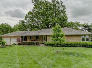 8623 Travis Ln, Overland Park, KS 66212