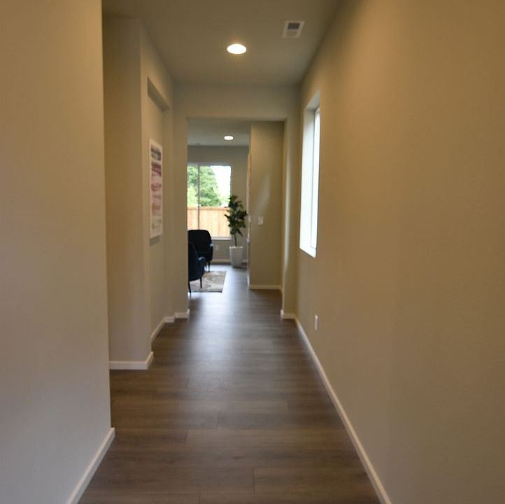 1st image of 5016 Evie St SE