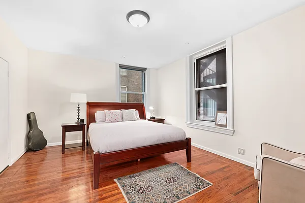 Rented by Compass | media 21