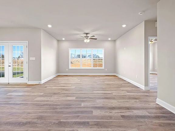 5th image of 1221 Melody Ave