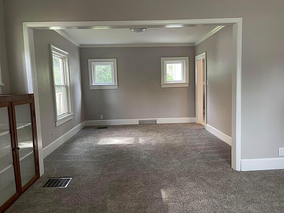 3rd image of 591 Highland Ave