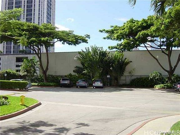 5th image of 1133 Waimanu St APT 1801